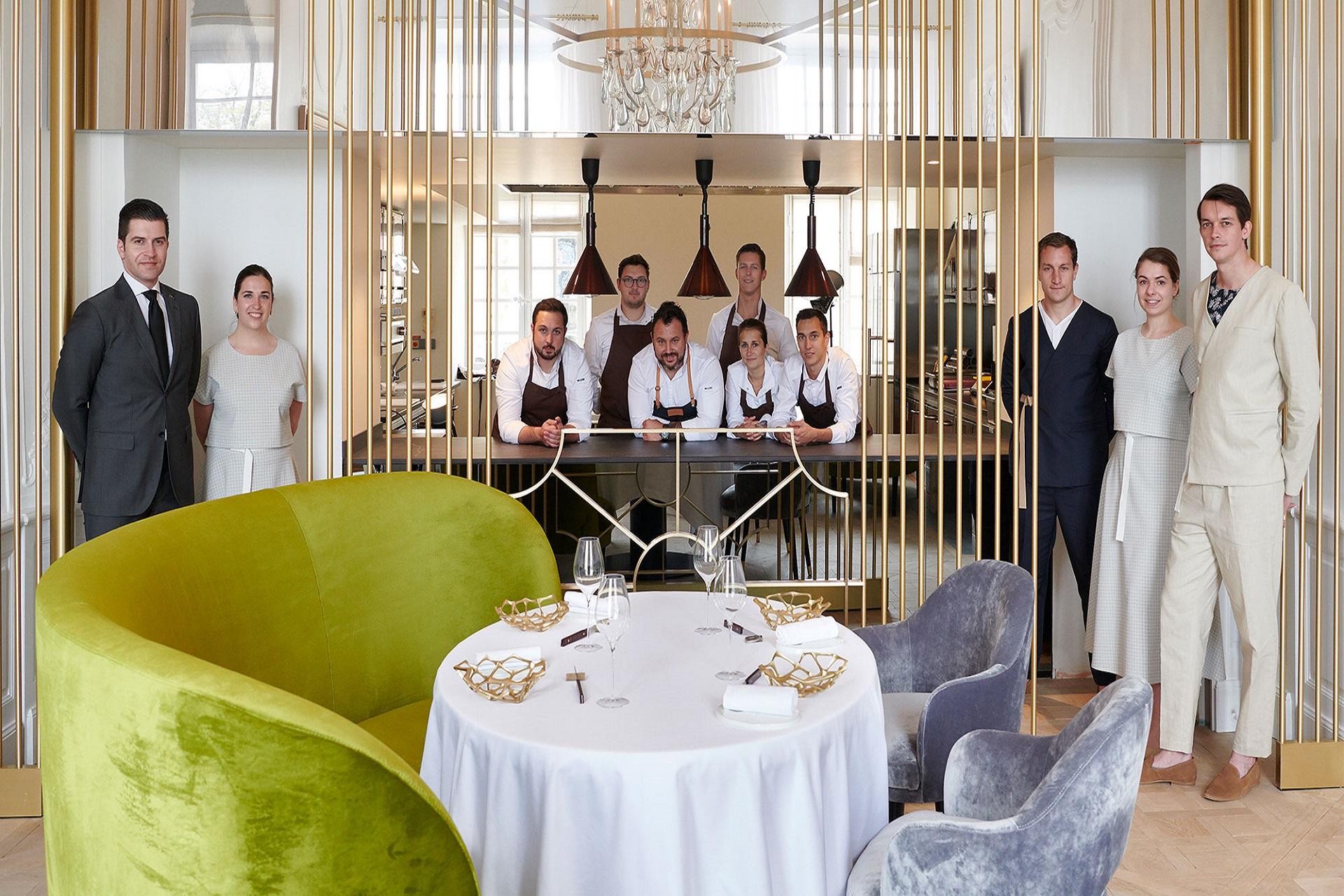 Chateau-de-la-Gaude-aix-en-provence-equipe-restaurant