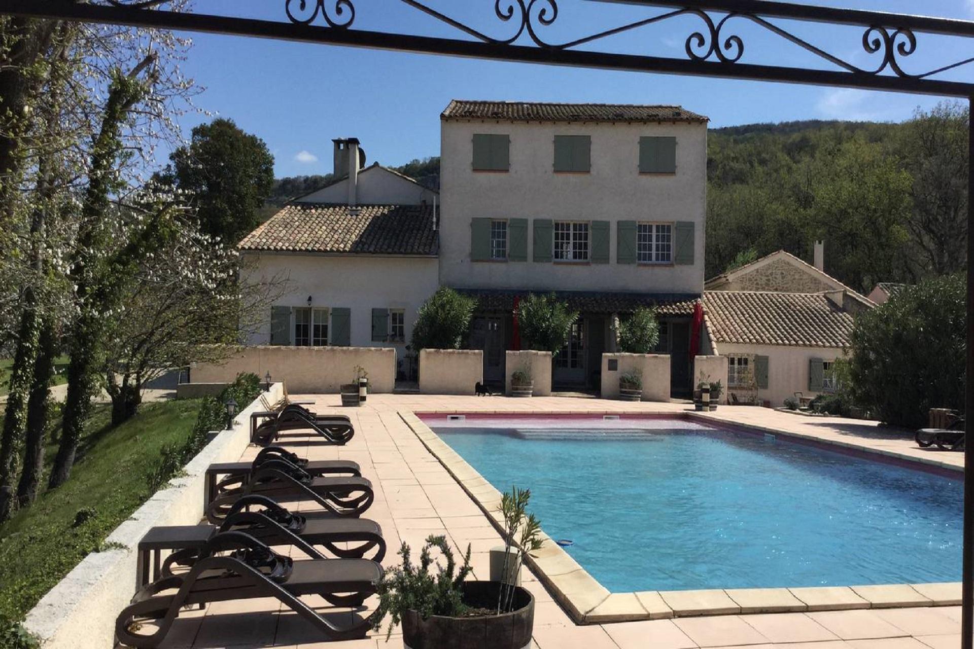 Le-bois-des-dames-grignan-drome-provencale