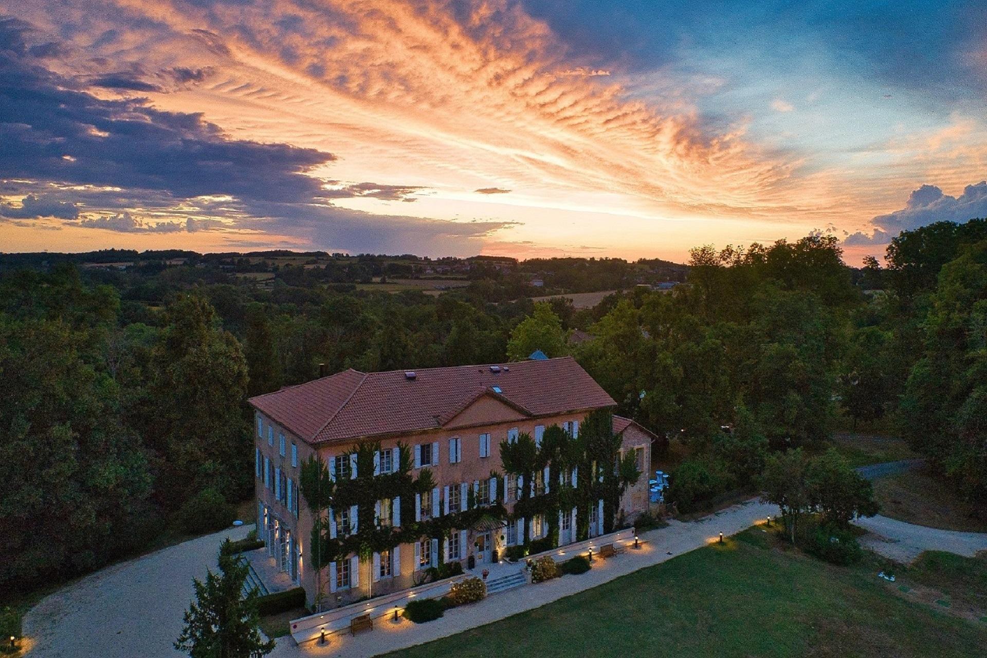 chateau-de-cesarges-incentive-lyon-rhone-alpes-soleil-seminaires-de-caractere