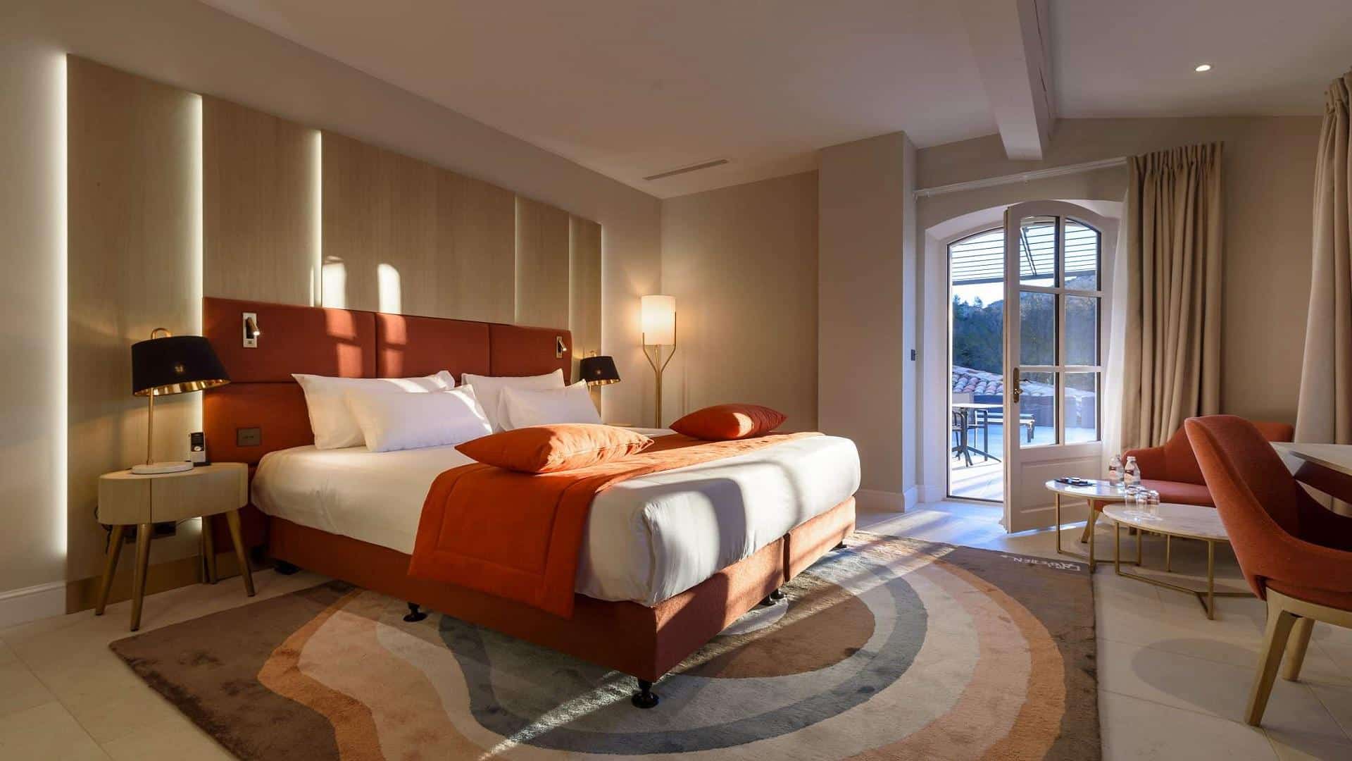 domaine-de-valmouriane-alpilles-provence-les-baux-saint-remy-de-provence-chambres-seminaire-de-caractere