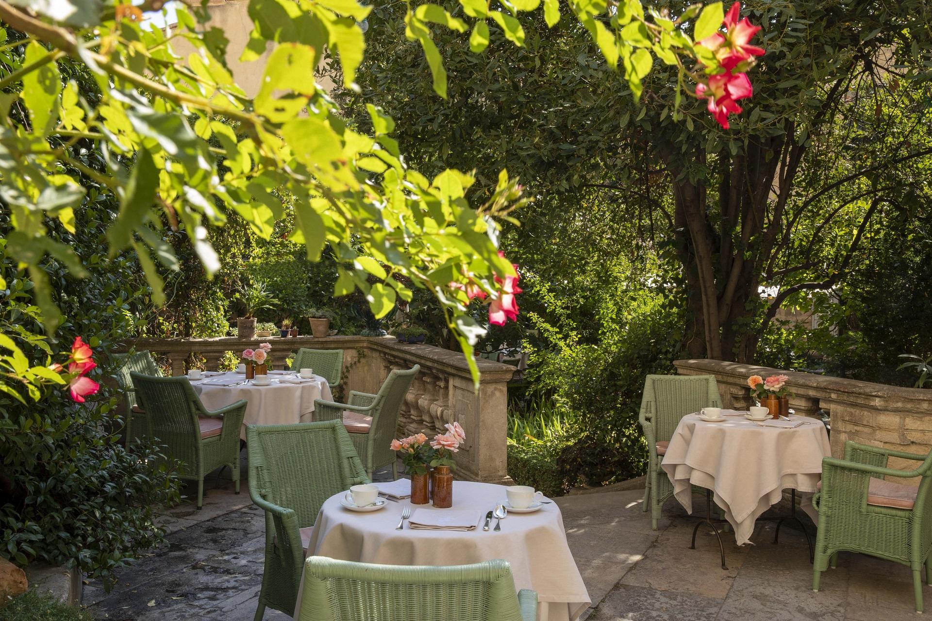 la-mirande-avignon-provence-luberon-reunion-seminaires-de-caractere-jardins