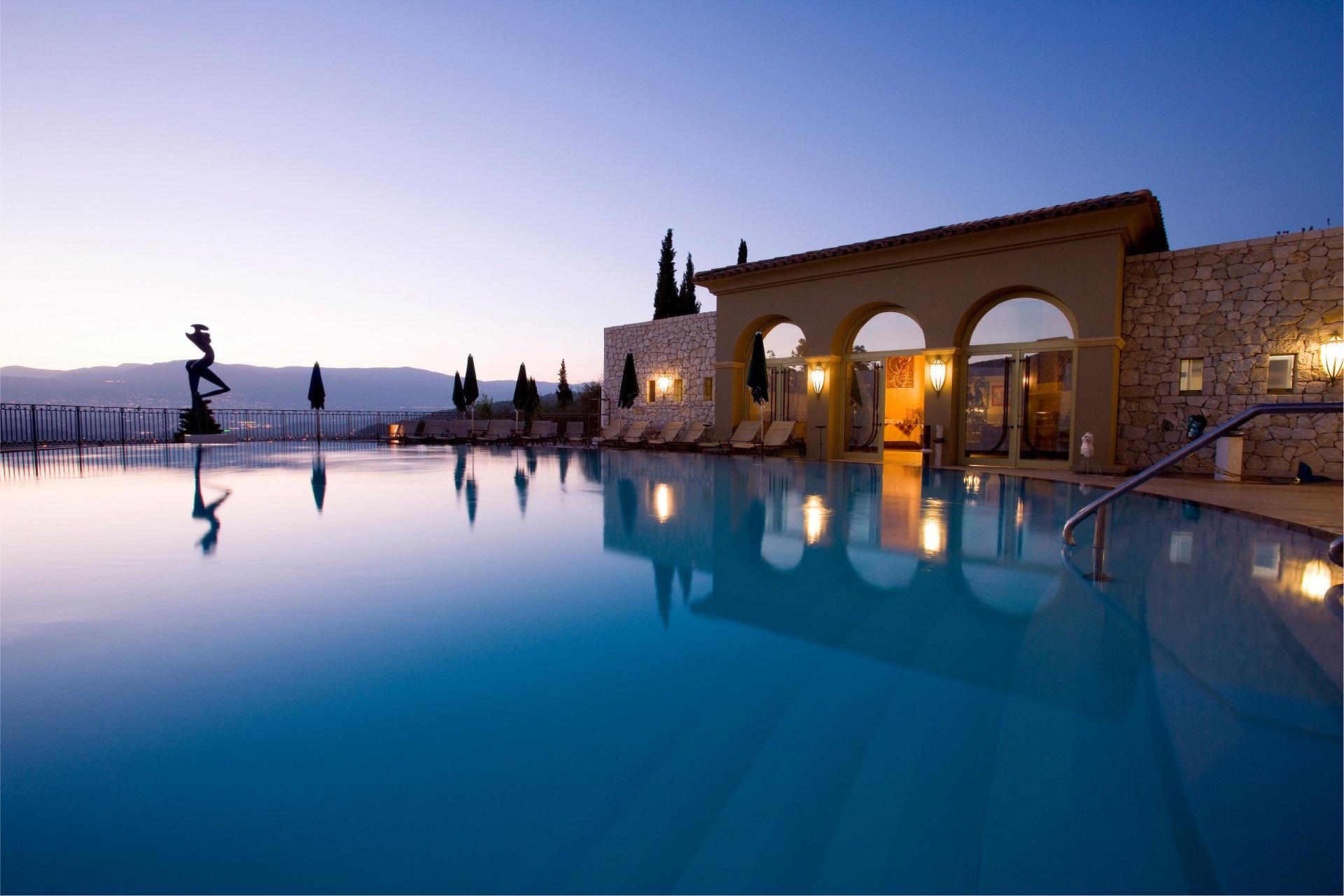 le-mas-candille-mougins-cote-dazur-piscine-seminaires-de-caractere