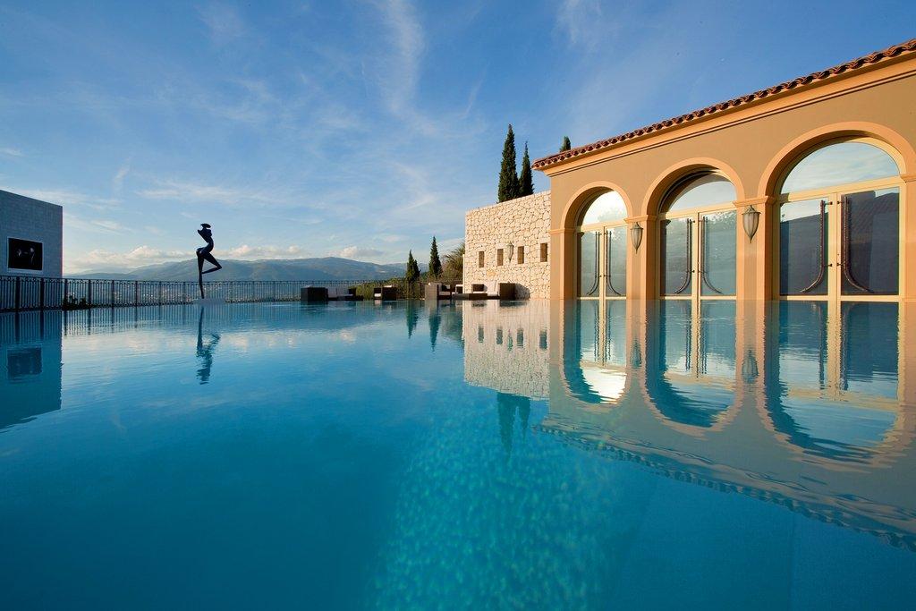 le-mas-candille-mougins-piscine-seminaires-de-caractere