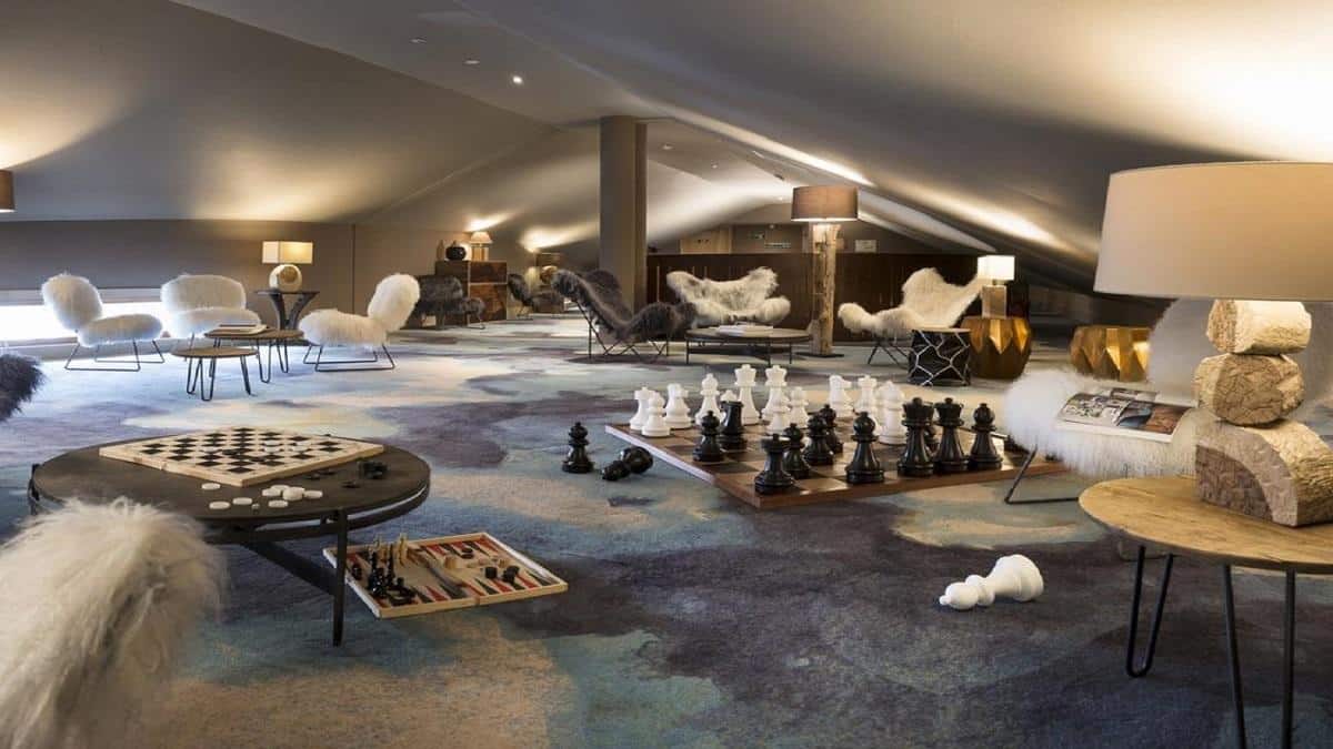 le-taos-montagnettes-seminaires-de-caractere-lobby