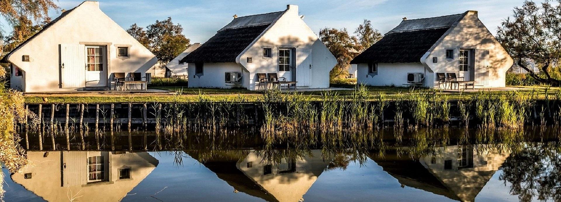 les-bains-gardians-resort-camargue-saintes-maries-de-la-mer-pavillons – Copie