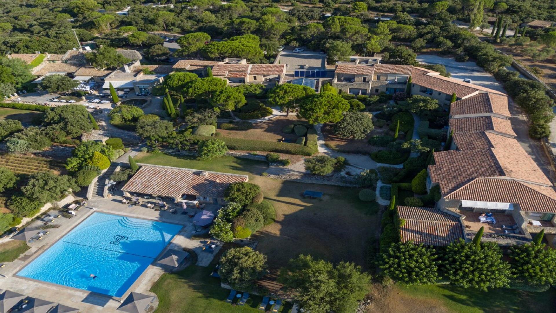 les-bories-spa-provence-luberon-avignon-drone-seminaires-de-caractere