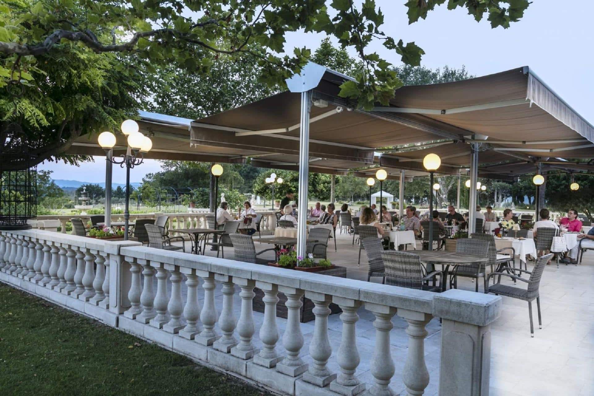 mas-de-guilles-lourmarin-luberon-provence-restaurant-seminaires-de-caractere